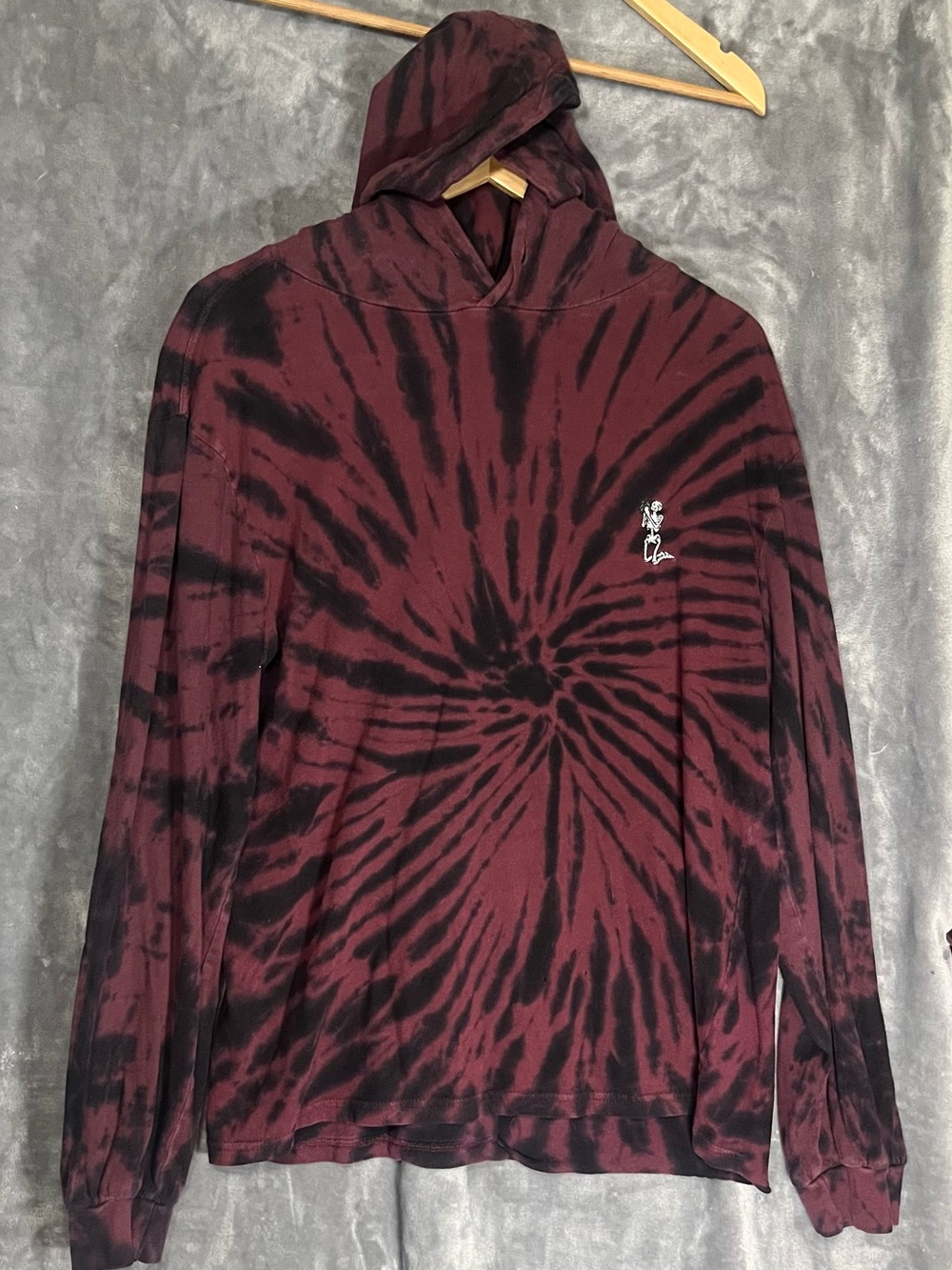 Eighty Eight Men's Maroon & Black Tie-Dye Zip-Up Hoodie